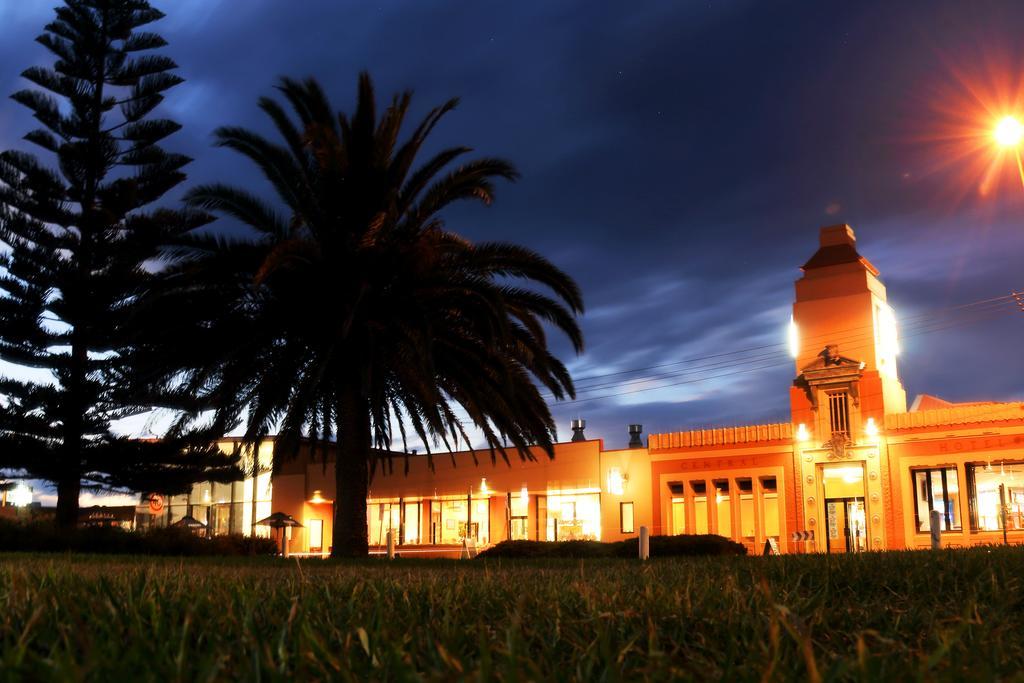 The Central Hotel Motel Lakes Entrance Bagian luar foto