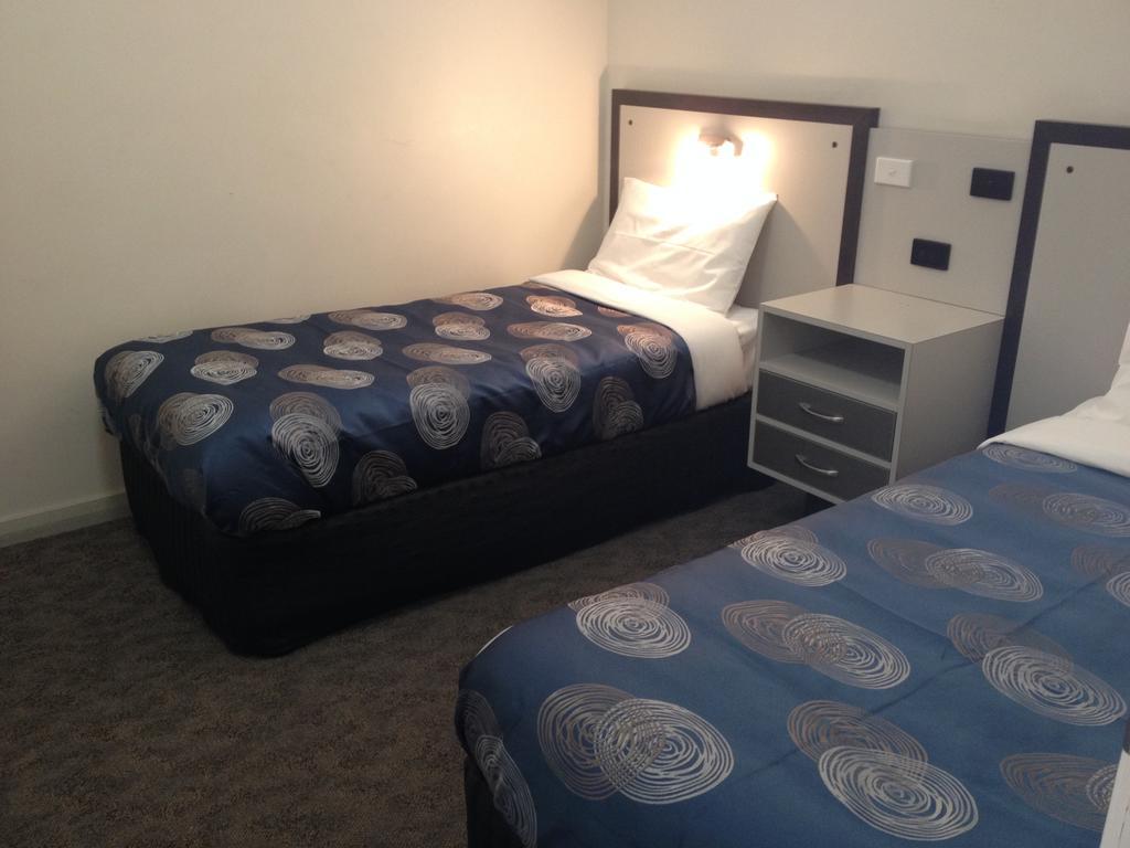 The Central Hotel Motel Lakes Entrance Ruang foto
